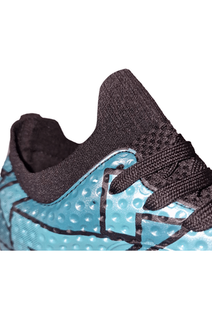 Close-up of the heel collar and laces of the Aztec senior rugby boot
