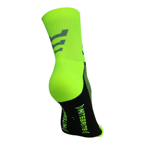 Single fluro green Nitebrite cycling sock, rear view with black footbed and Nitebrite print - Optimum