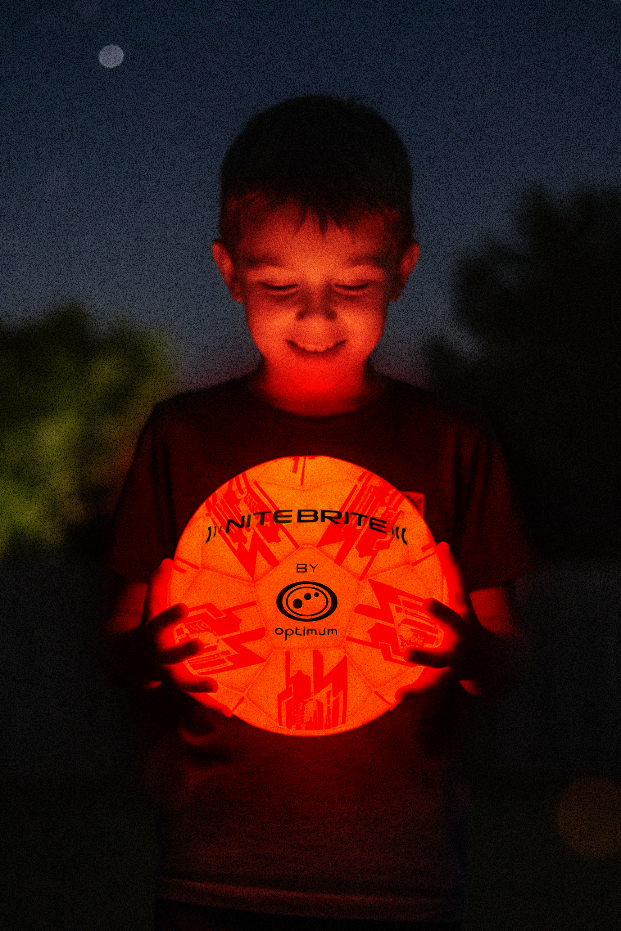 Optimum LED Light-Up Football Ball Size 5 – Glow in The Dark Soccer | Motion Activated with Auto-Off | Durable Water-Resistant Night Play | Pump & Spare Batteries Included | UK Brand