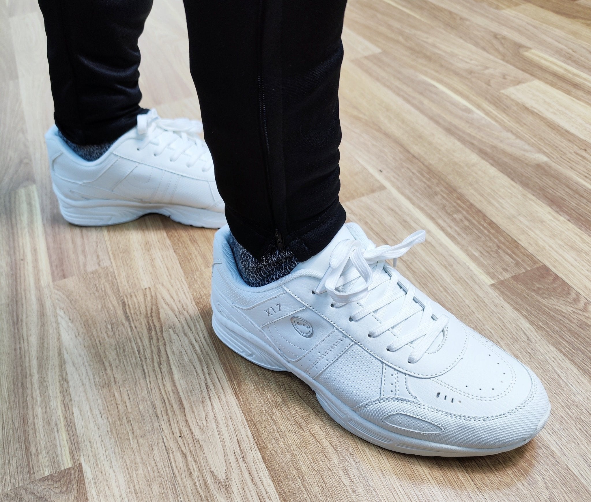 X17 White School Trainers – Lace-Up, Durable, Comfy, Sizes 3–11